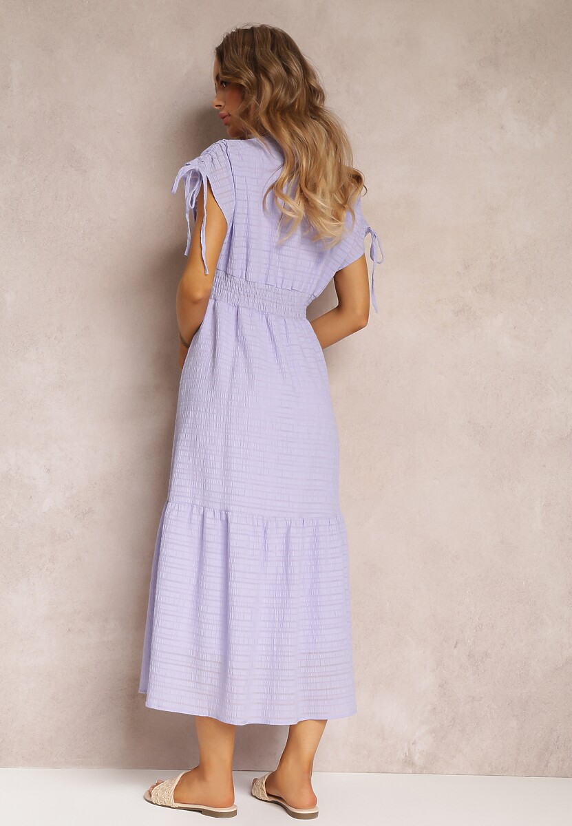 Fioletowa Sukienka Rozkloszowana z Trójkątnym Dekoltem Thamefa