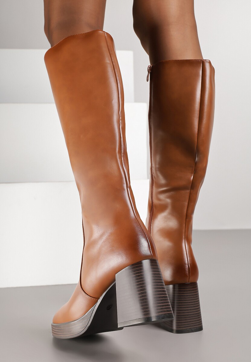 Brązowe Kozaki na Słupku z Lekkim Ociepleniem Ansilaria