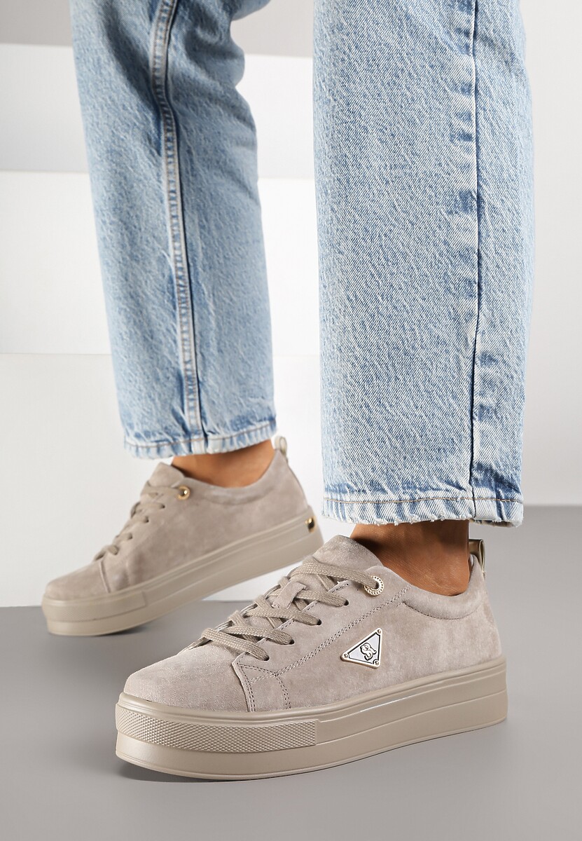 Szare Sneakersy na Platformie z Zamszu Naturalnego Ozdobione Aplikacją Beliale