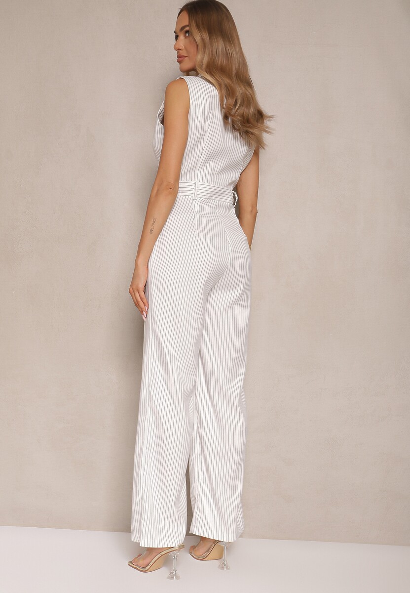 Biały Elegancki Kombinezon Garniturowy w Delikatne Prążki Sarilva