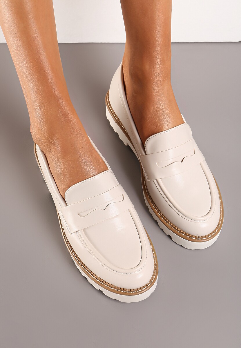 Jasnobeżowe Casualowe Mokasyny na Płaskiej Podeszwie z Ozdobnym Paskiem Apahida