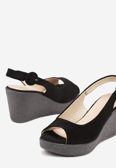 Czarne Sandały na Koturnie z Cholewką z Perforacją i Odkrytym Noskiem Aldonie