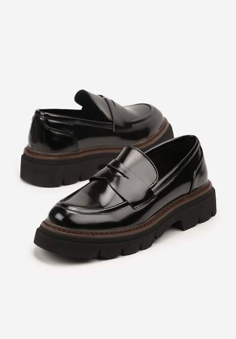 Czarne Mokasyny Lakierowane Nappria