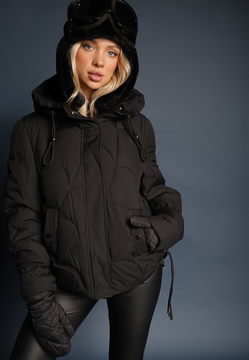 Czarna Pudełkowa Kurtka Zdobiona Pikowanymi Przeszyciami z Kapturem i Ściągaczami Ziasha