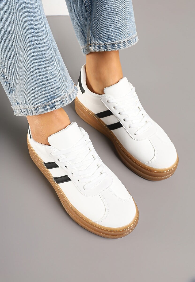 Białe Sneakersy na Tłoczonej Platformie Ozdobione Paskami Felainora