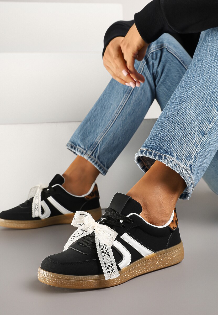 Czarne Sneakersy Typu Kultowe Tenisówki z Ozdobną Odpinaną Kokardą Korilinda
