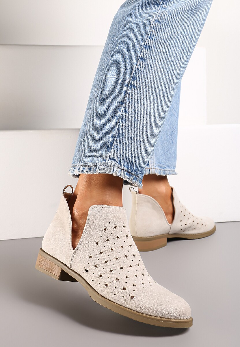 Beżowe Botki Sztyblety z Ażurową Cholewką Ozdobioną Rozcięciem Aniosa