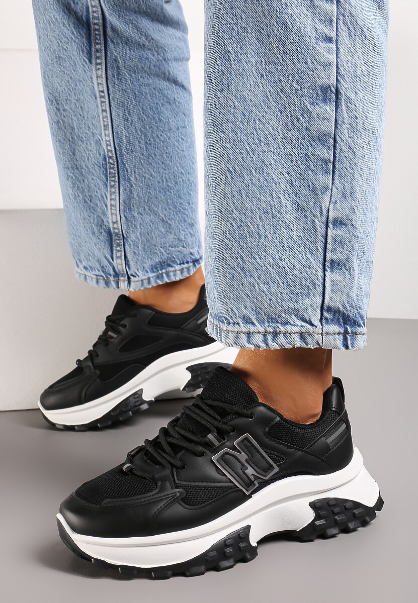 Czarne Sneakersy z Odblaskami i Siateczką na Cholewce Renilia