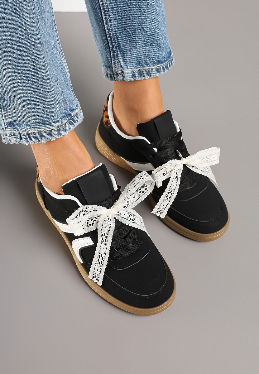 Czarne Sneakersy Typu Kultowe Tenisówki z Ozdobną Odpinaną Kokardą Korilinda