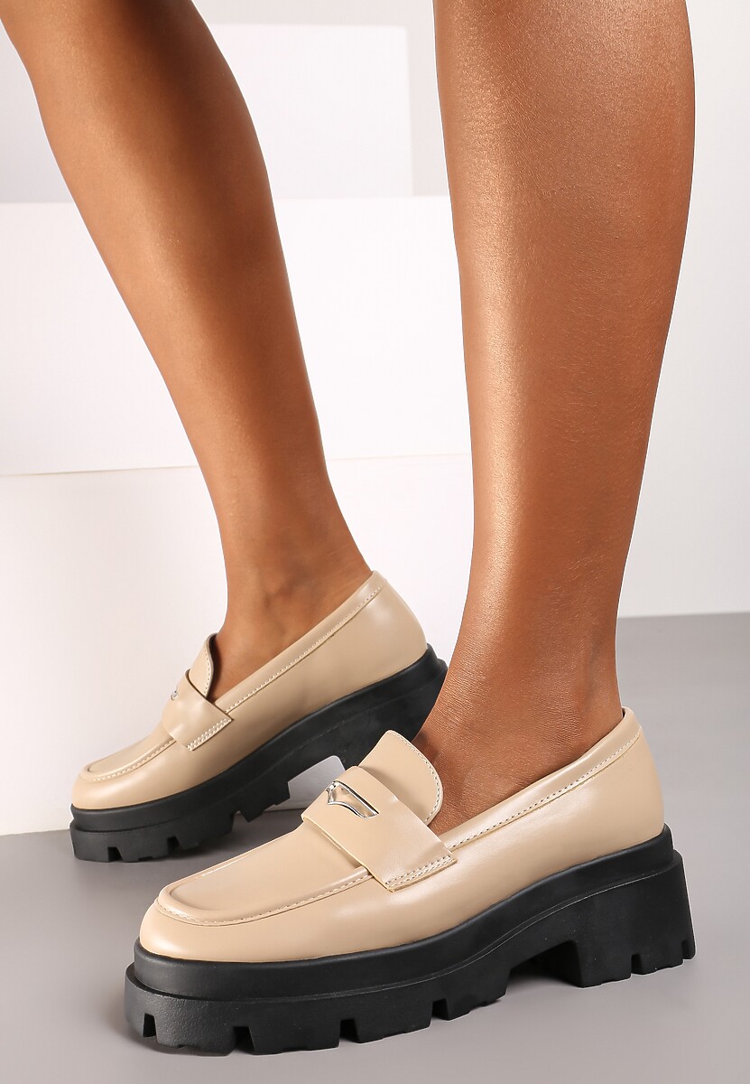 Beżowe Mokasyny na Platformie Wykończone Ozdobnym Paskiem Navlda
