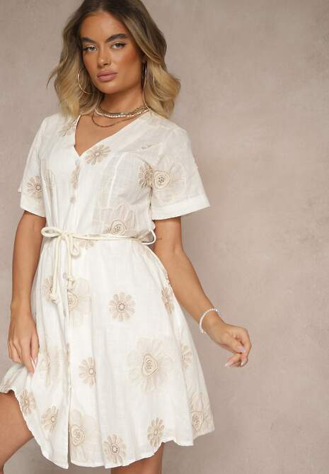 Biała Sukienka Boho Ozdobiona Sznurkiem i Haftami Evinelle