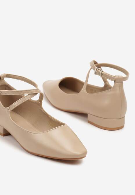 Ciemnobeżowe Czółenka na Płaskiej Podeszwie Wykończone Zapięciem Wokół Kostki Gravivia