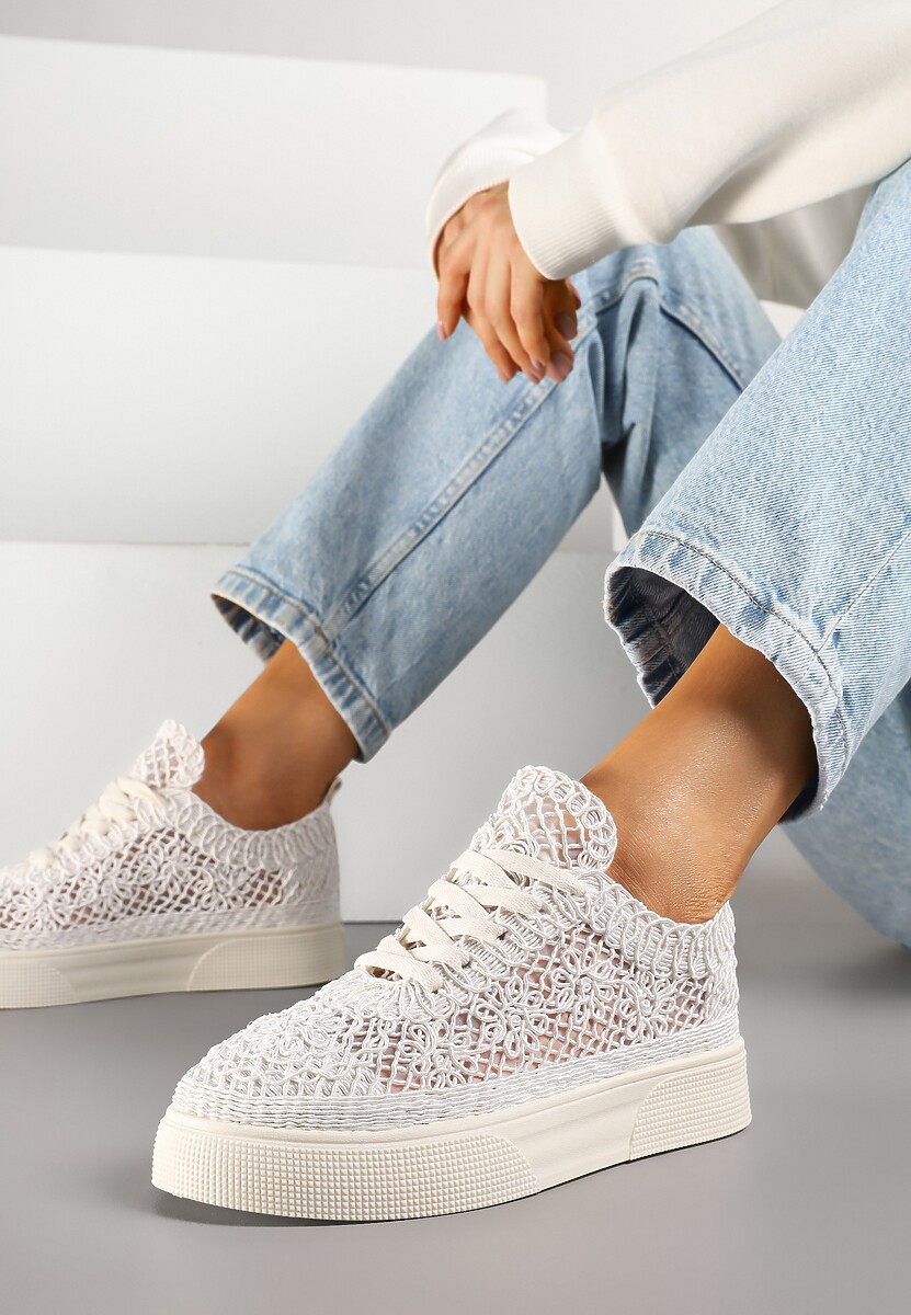 Czarne Sneakersy z Ażurowej Koronki na Grubej Podeszwie Nanessia