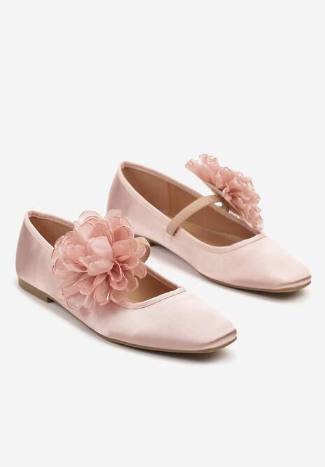Różowe Balerinki Ozdobione Kwadratowym Noskiem i Kwiatową Aplikacją 3D Salianes