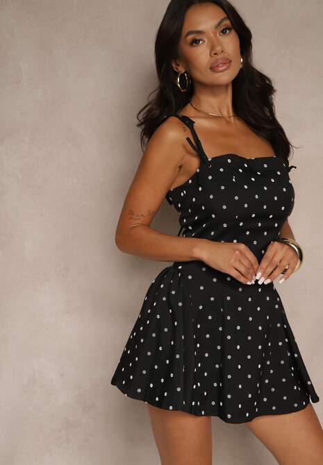 Czarna Rozkloszowana Sukienka Vices w Kropki na Ramiączkach z Gorsetowym Wiązaniem Sarione