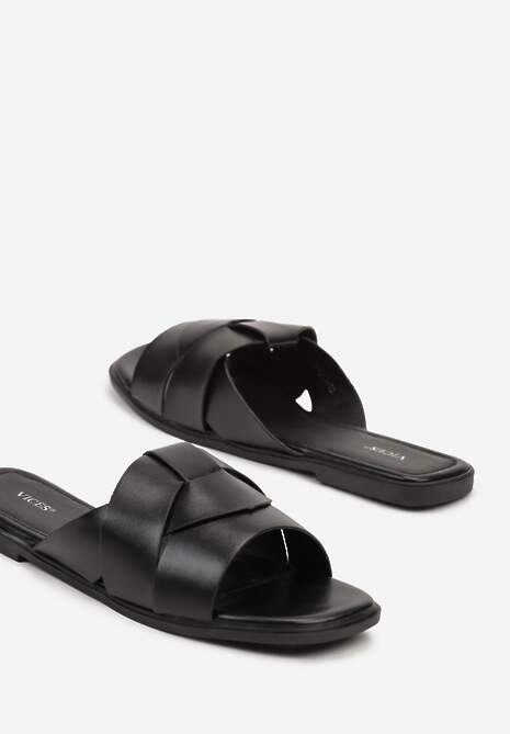 Czarne Klapki na Płaskiej Podeszwie z Ozdobnymi Paskami i Kwadratowym Noskiem Lunivia
