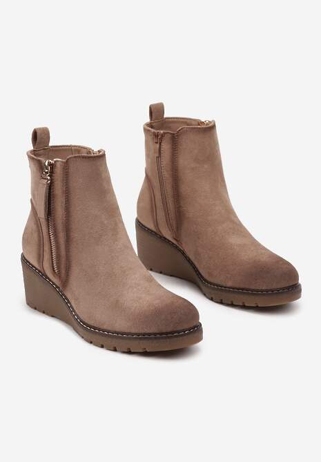 Ciemnobeżowe Botki na Klasycznym Koturnie Ozdobione Suwakiem Berilira