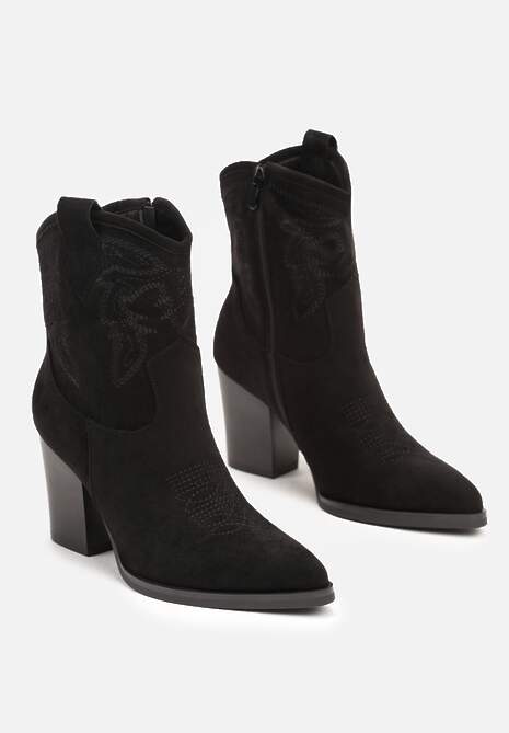 Czarne Botki Kowbojki na Słupku Ozdobione Przeszyciami Veriianne