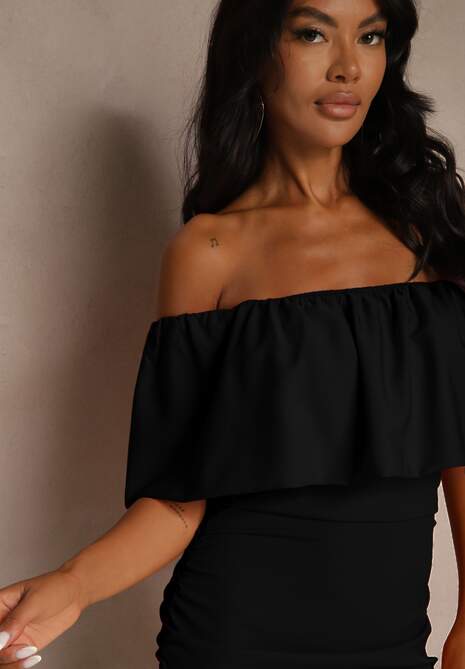 Czarna Koktajlowa Sukienka Vices z Hiszpańskim Dekoltem Penare