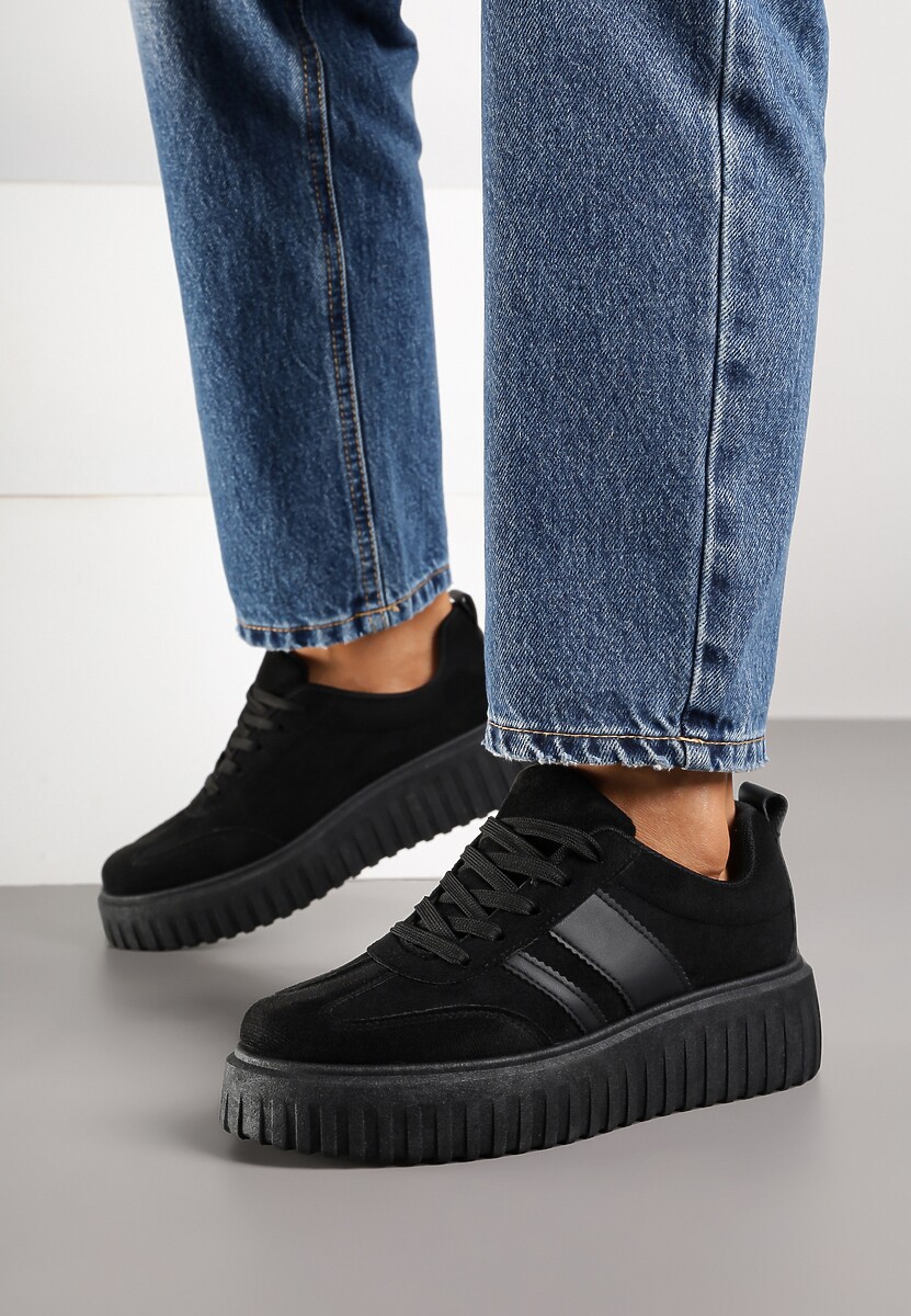 Czarne Sneakersy na Tłoczonej Platformie z Paskami Rilasena