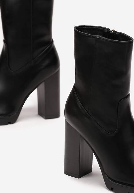 Czarne Botki na Słupku i Niskiej Platformie Elaseve