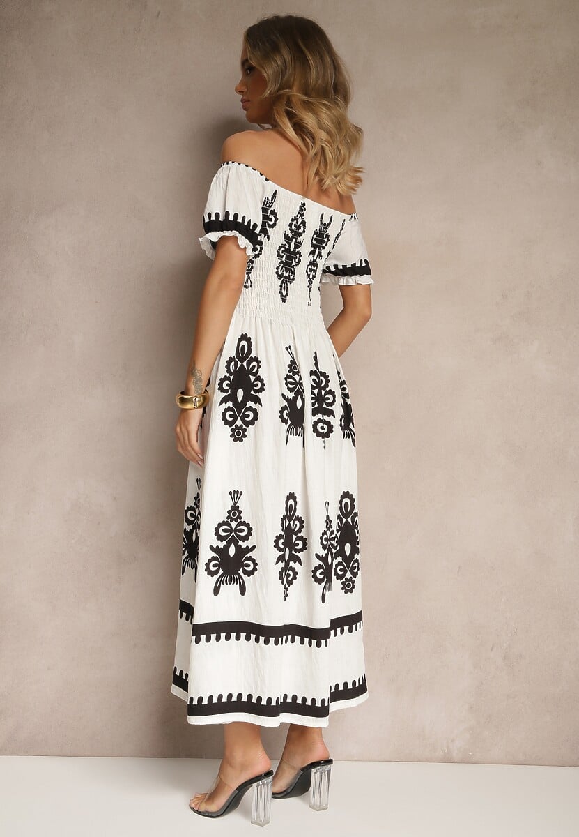 Biała Sukienka Hiszpanka Ozdobiona Etnicznym Printem Aralette