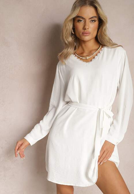 Biała Mini Sukienka Rozkloszowana z Koronkową Aplikacją i Paskiem Ailetras