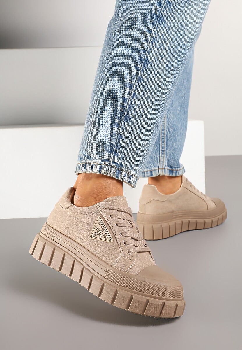 Ciemnobeżowe Sneakersy Vices na Platformie z Ozdobą i Napisem Leawen
