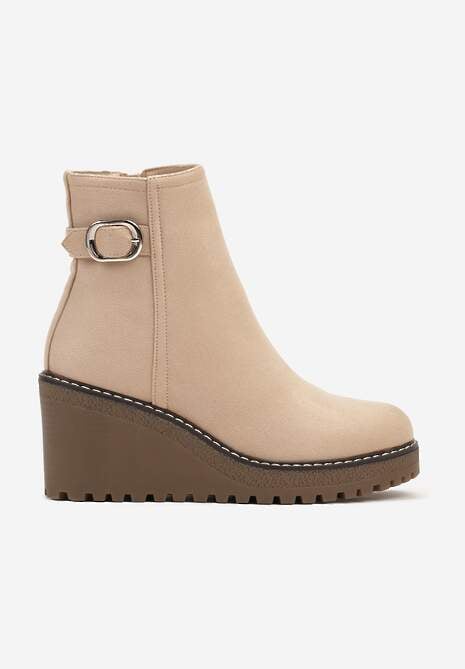 Jasnobeżowe Botki na Koturnie Wykończone Przeszyciami i Ozdobną Klamrą Rilatha