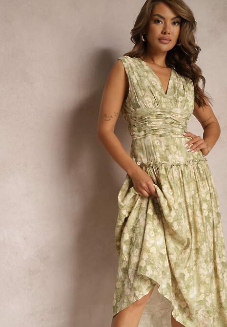 Zielona Sukienka na Grubych Ramiączkach z Dekoltem w Serek i Gumką w Talii Iletta