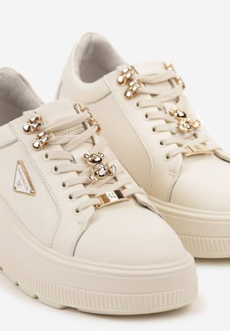 Beżowe Skórzane Sneakersy na Platformie Ozdobione Aplikacją Doliresa