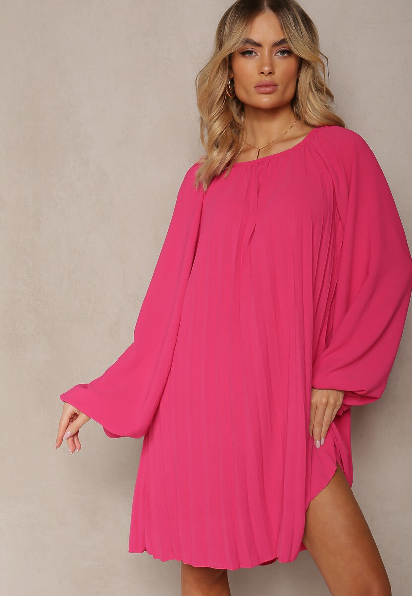 Jasnobeżowa Rozkloszowana Sukienka Ozdobiona Plisowaniem i Bufiastymi Rękawami Ksarina