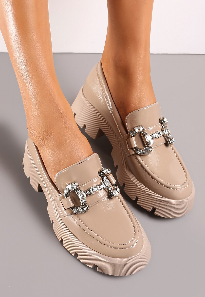 Ciemnobeżowe Mokasyny z Klamerką w Cyrkonie na Platformie Tawn