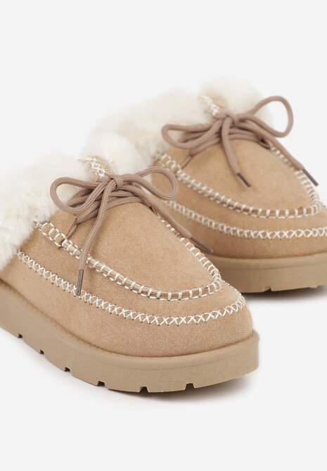 Ciemnobeżowe Śniegowce z Niską Cholewką Futerkiem i Ozdobnymi Przeszyciami Isaweda