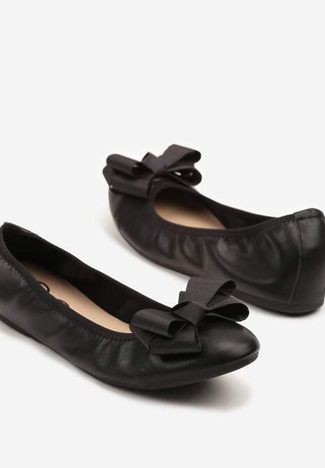 Czarne Balerinki w Casualowym Stylu Zdobione Kokardą Zentewia