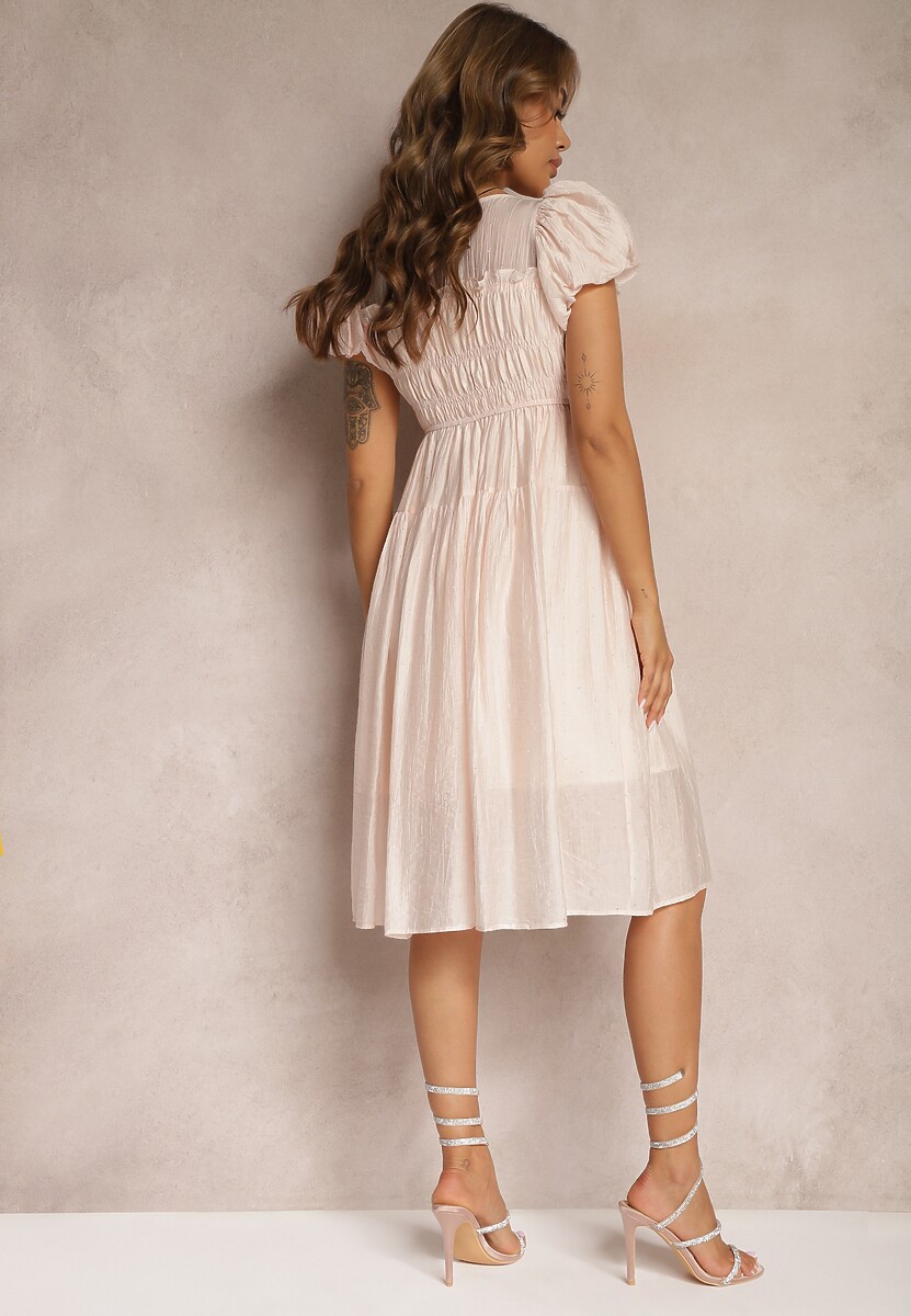 Jasnoróżowa Sukienka z Bufiastymi Rękawami i Gumką w Pasie o Rozkloszowanym Kroju Vikkitha