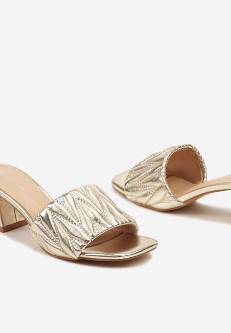 Złote Klapki z Imitacji Skóry na Słupku Faniela