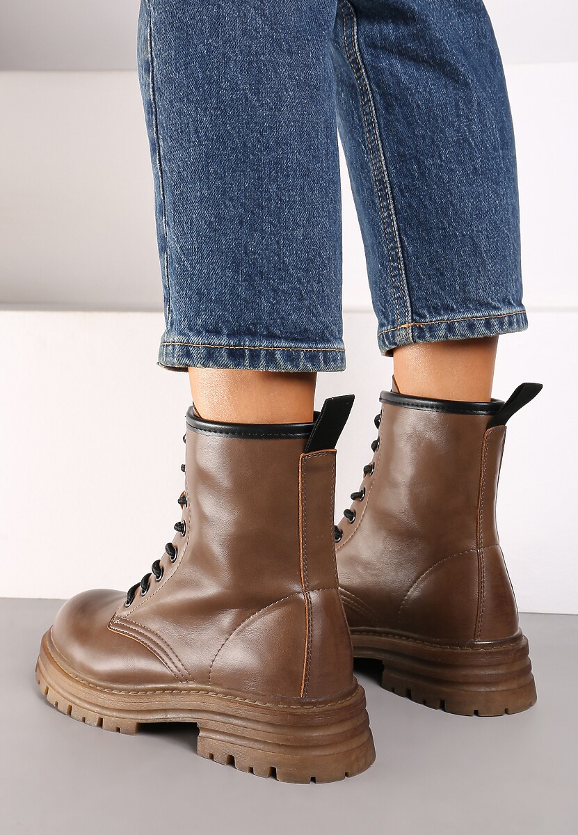Ciemnobeżowe Botki Workery na Płaskiej Podeszwie ze Sznurowaniem Arstela
