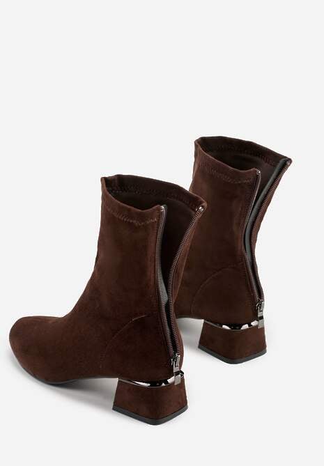 Brązowe Eleganckie Botki VICES Skarpetkowe na Klocku z Metalicznym Zdobieniem Rivite