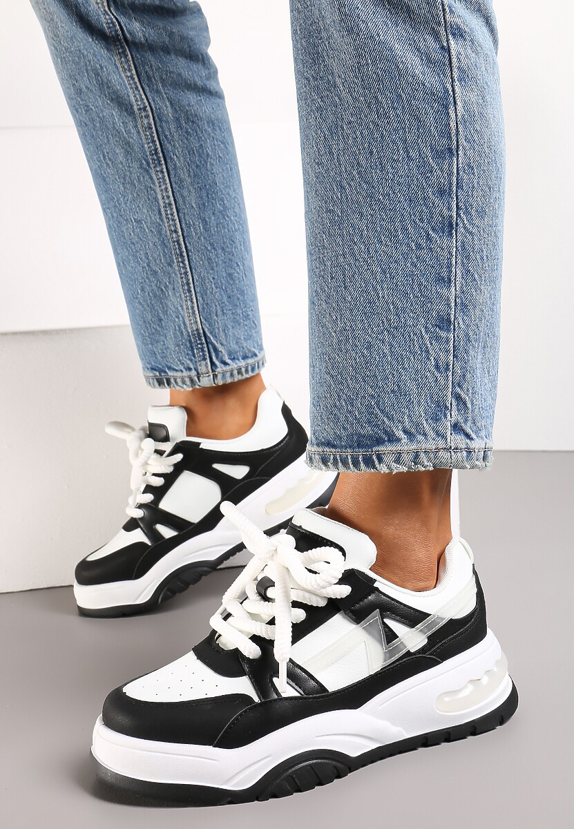 Czarne Sneakersy na Grubej Podeszwie z Szerokim Wiązaniem Iniestra