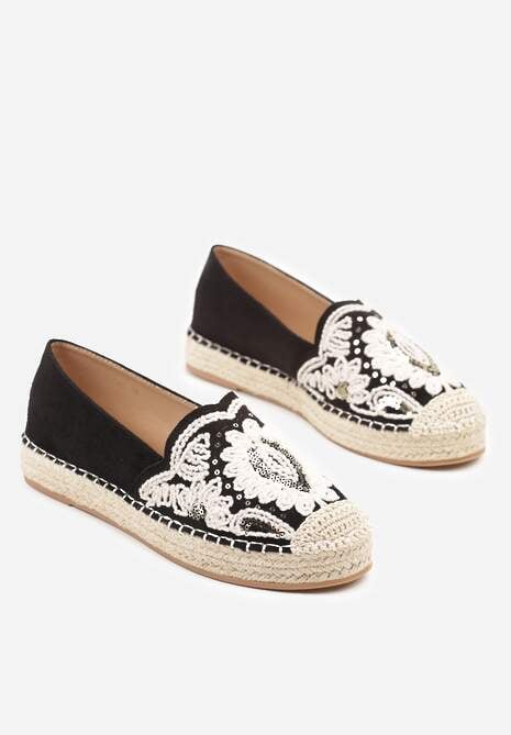 Czarne Espadryle Ozdobione Haftem i Cekinami na Podeszwie z Plecionki Merindoria