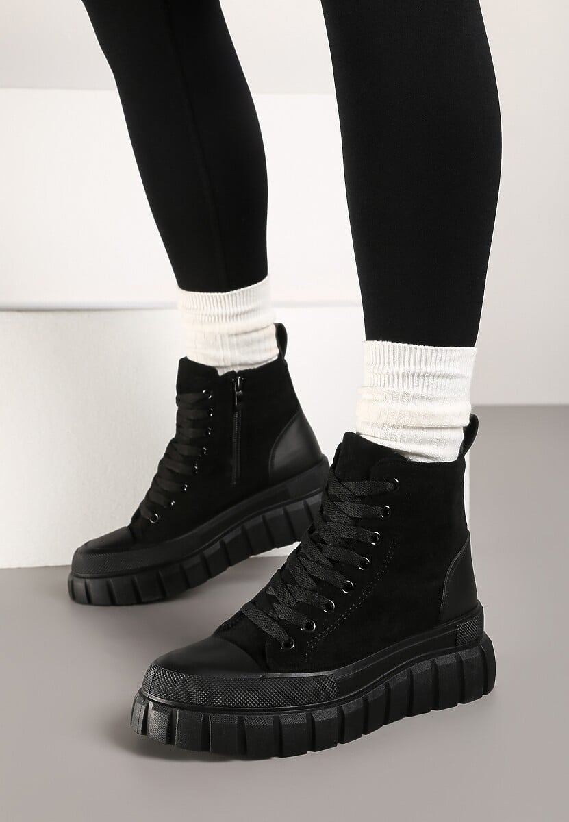 Czarne Botki za Kostkę na Platformie Viuana
