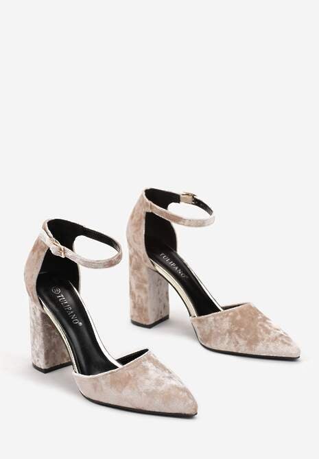 Beżowe Czółenka Welurowe z Zapięciem na Sprzączkę Uzoamaka