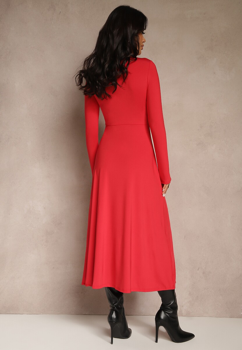 Czerwona Taliowana Sukienka z Rozcięciem na Boku i Półgolfem Saimara
