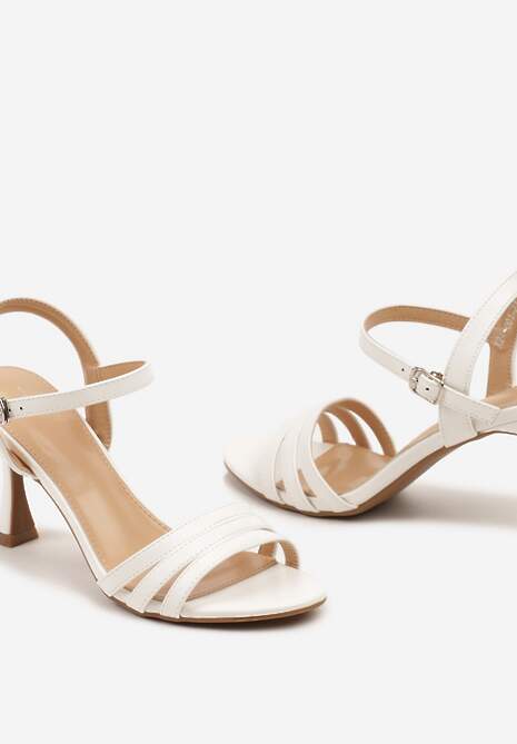 Białe Sandały z Ekoskóry na Szpilce Zapinane na Sprzączkę Ploemis