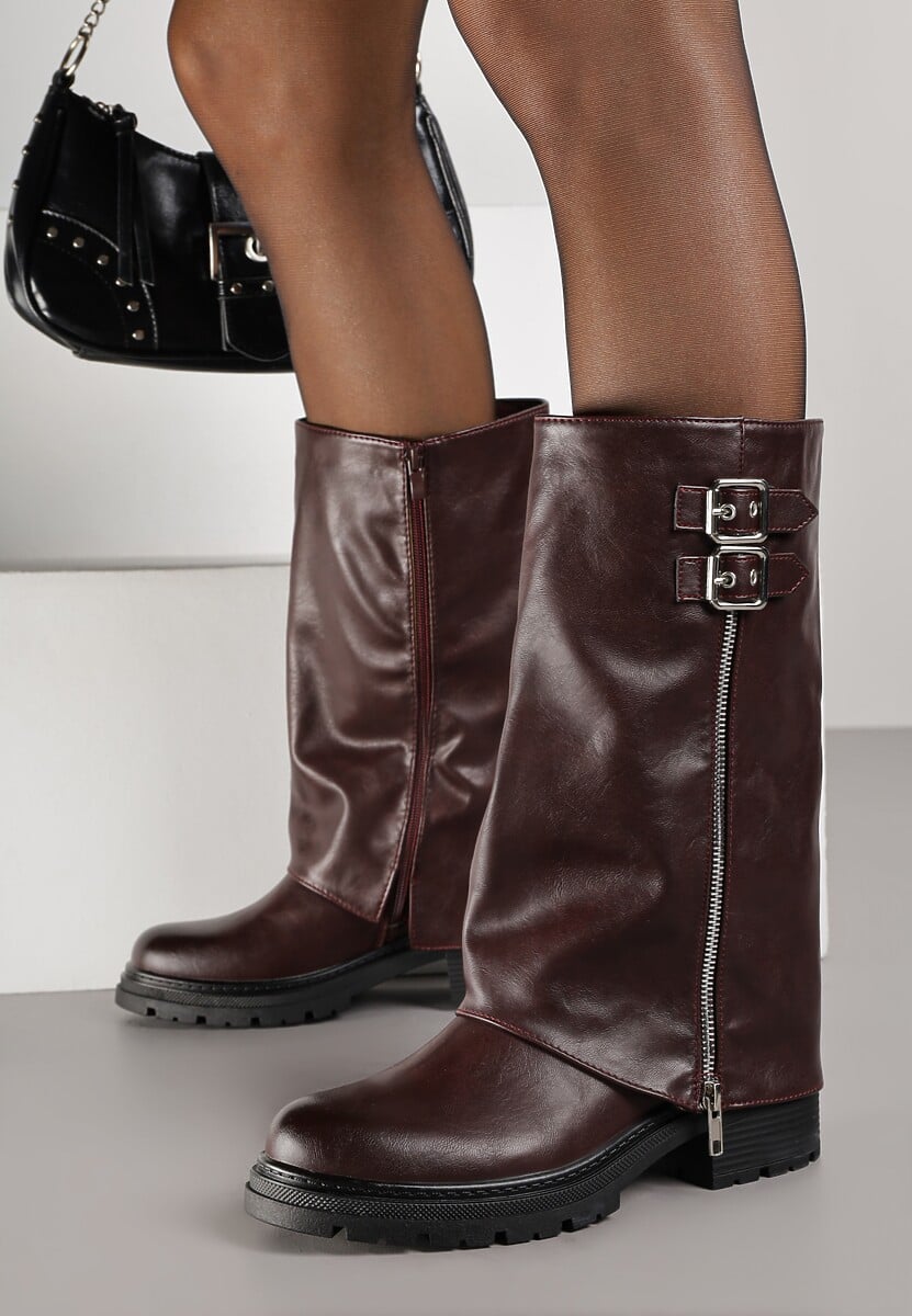 Czarne Botki z Wywiniętą Cholewką Zdobioną Suwakiem i Sprzączkami Eevea