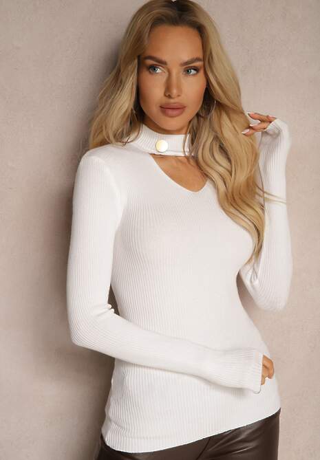 Biały Sweter Golf z Ozdobnym Wycięciem Przy Dekolcie Erticia