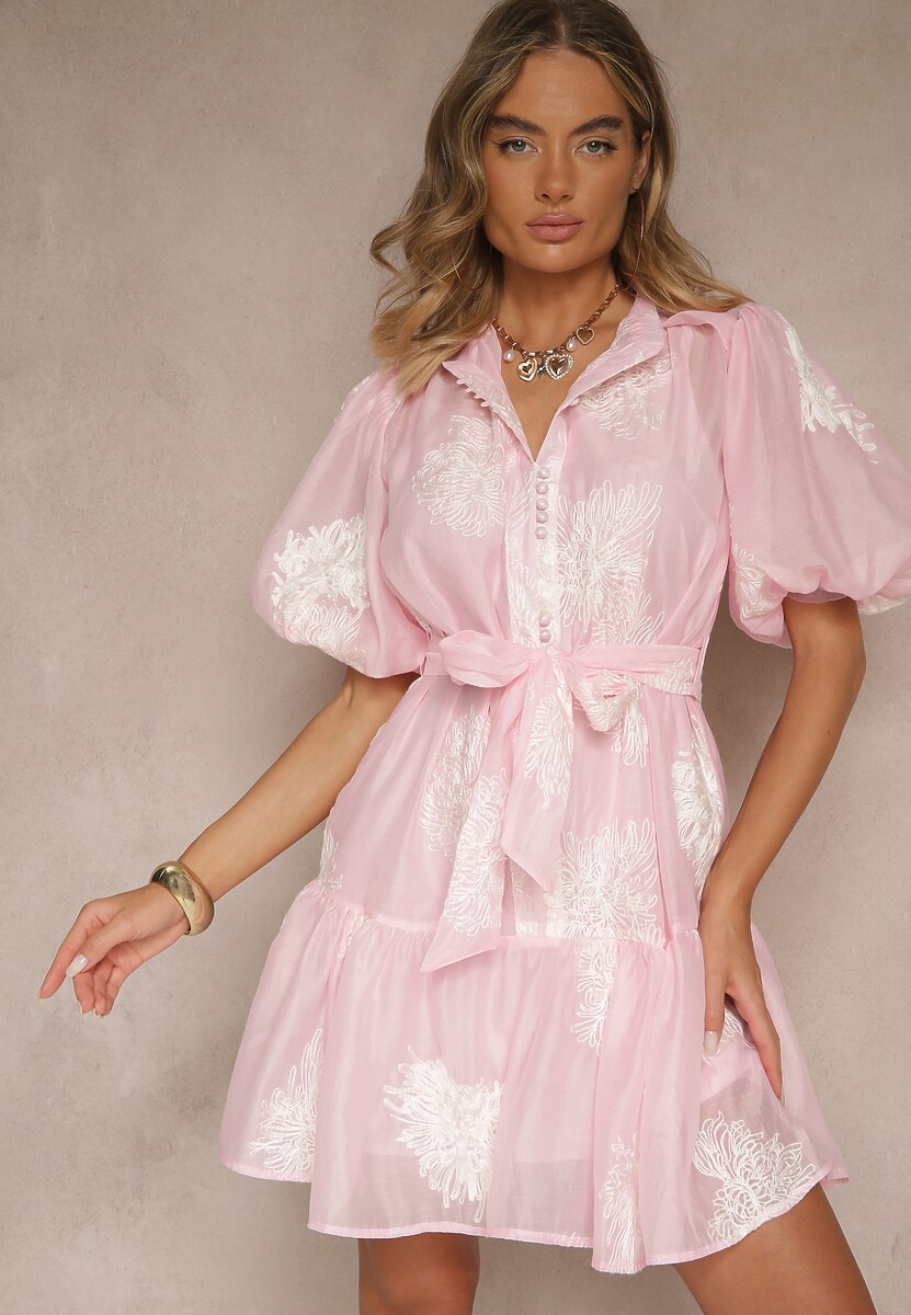 Jasnoniebieska Sukienka Koszulowa z Bawełną Ozdobiona Paskiem i Haftami Lirine