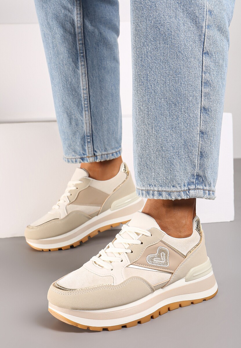 Beżowe Sneakersy na Platformie z Metalicznym Wykończeniem i Sercem Veriscas