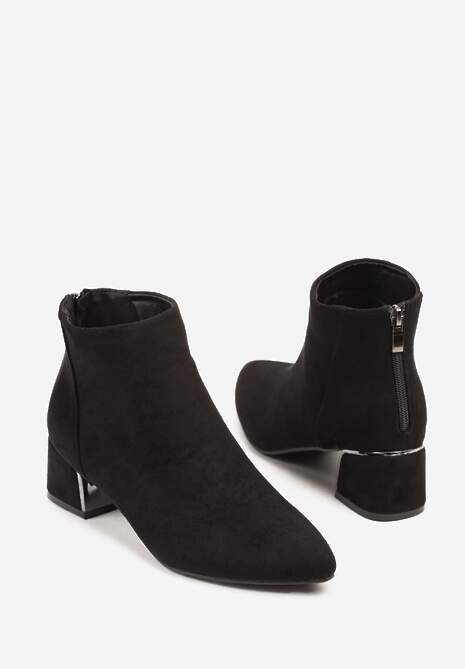 Czarne Botki Vices na Słupku o Geometrycznym Kształcie Ferrriva